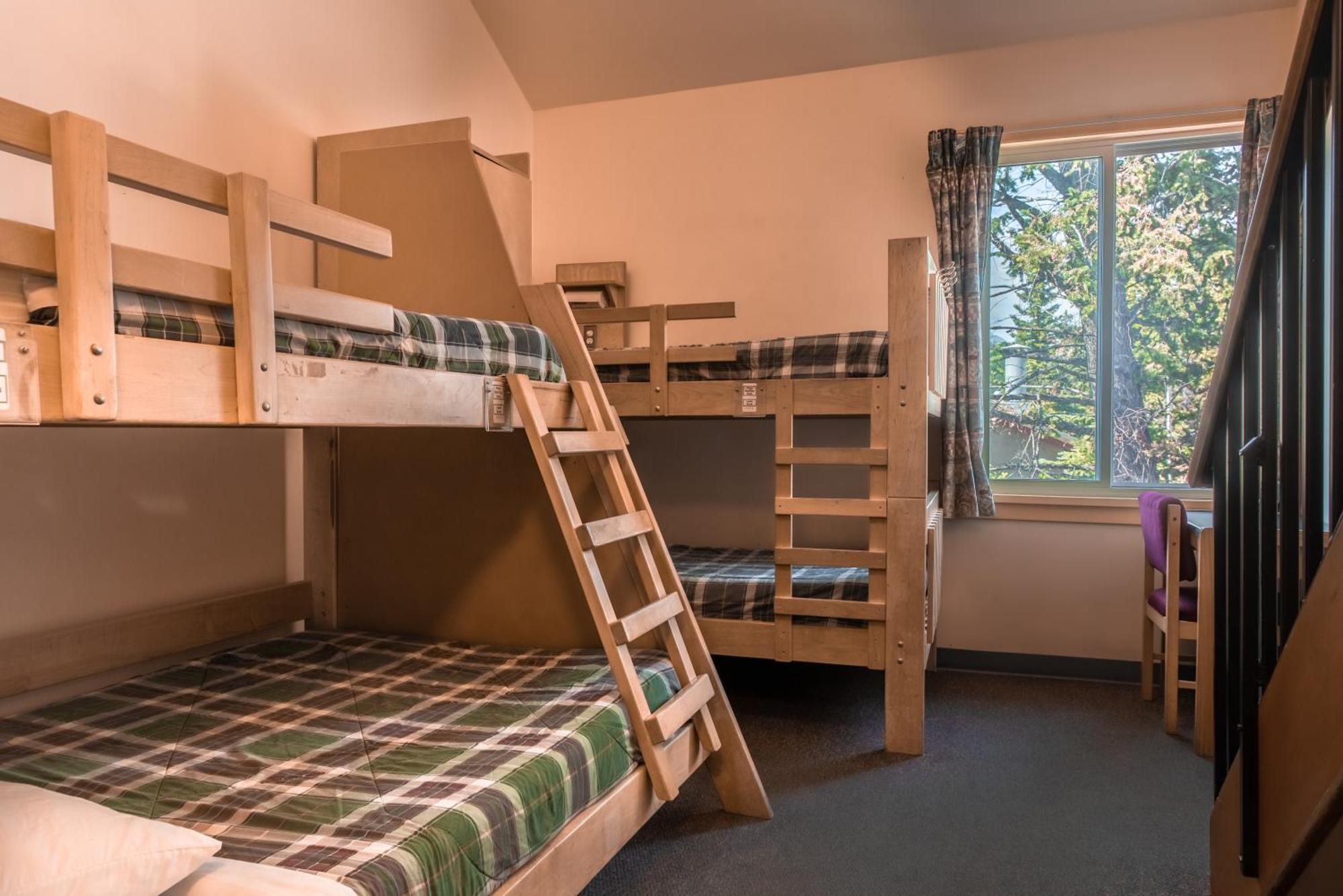 Bed 6-Bed Mixed Dormitory Room Private Bathroom
