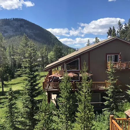 HI Banff Alpine Centre - Hostel-3